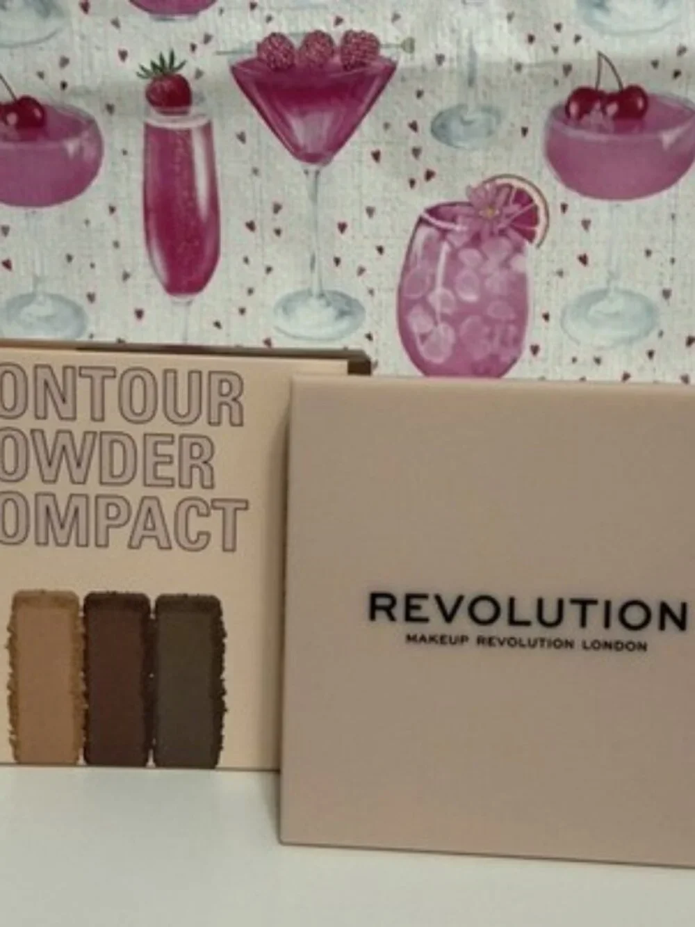 Revolution Contour Powder Compact  Deep